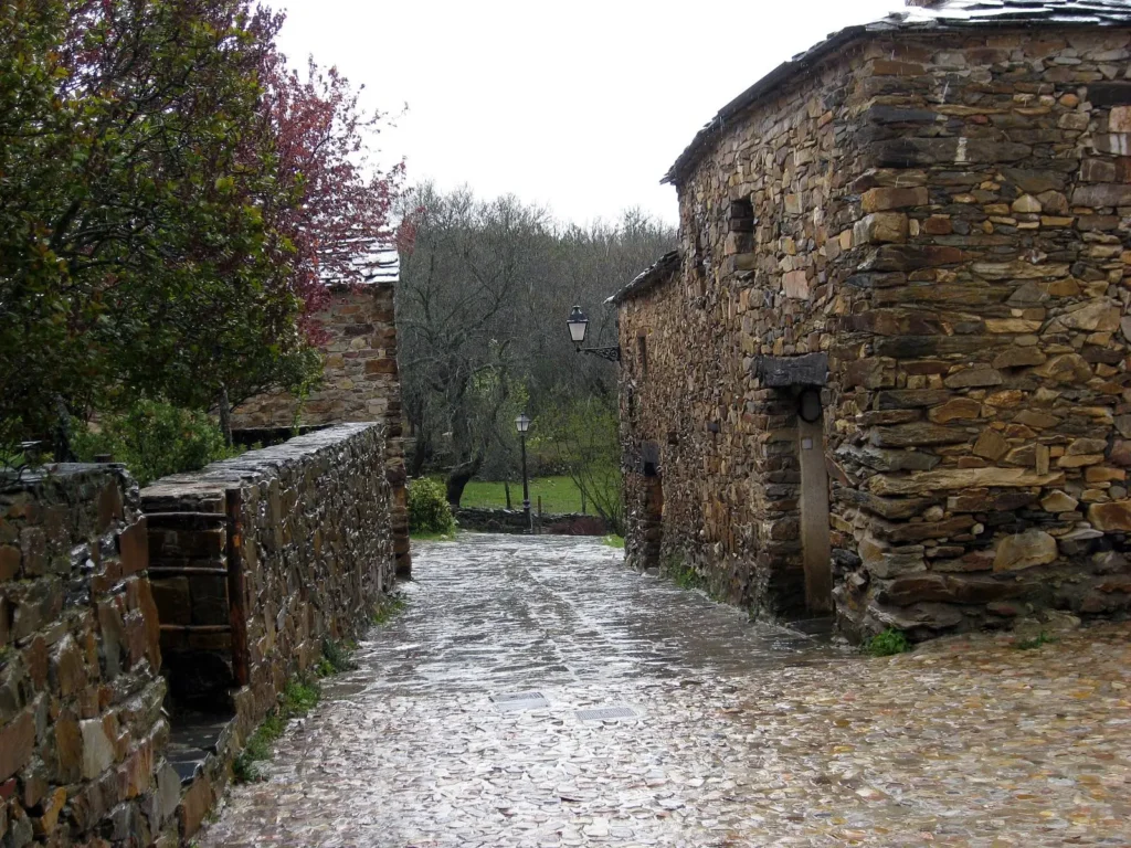 Excursión por los pueblos negros de Guadalajara