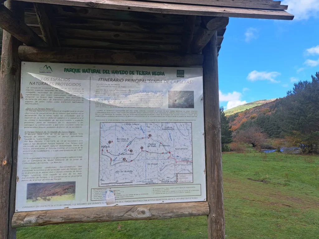 cartel ruta senda de carretas hayedo de Tejera Negra